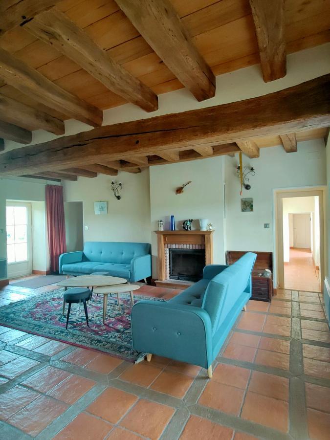Gite De La Maison Fort Vereaux Екстер'єр фото