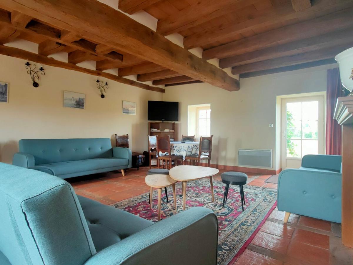 Gite De La Maison Fort Vereaux Екстер'єр фото
