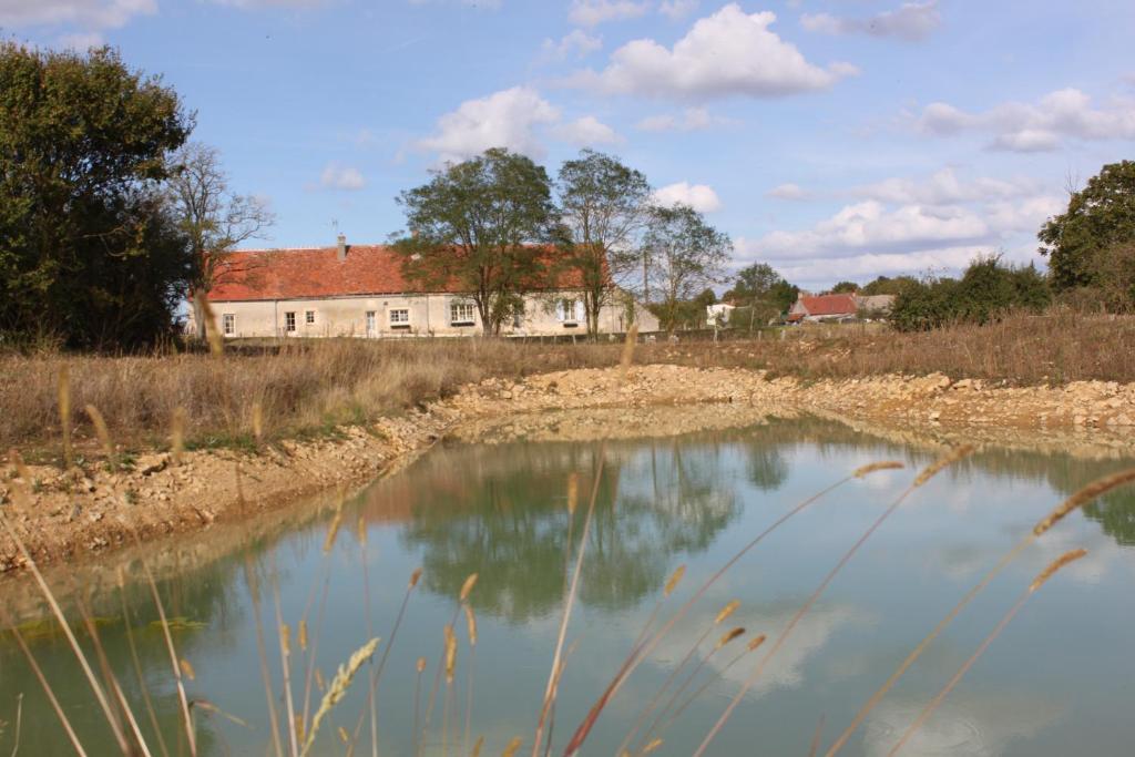 Gite De La Maison Fort Vereaux Екстер'єр фото